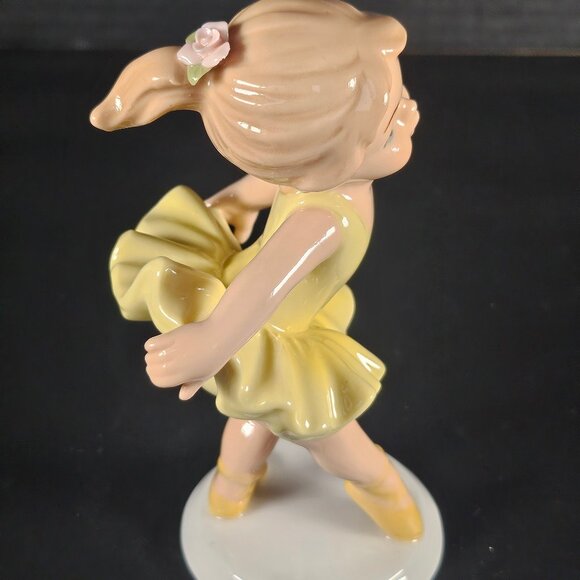 Cosmos Gifts Fine Porcelain Yellow Tutu, Ballerina Girl Figurine Beautiful ! - Picture 4 of 10